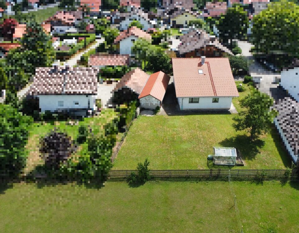 Sauerlach Einfamilienhaus mit großem Garten